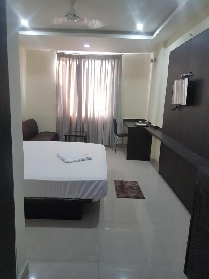 Ample Yard Hotel Chennai Luaran gambar