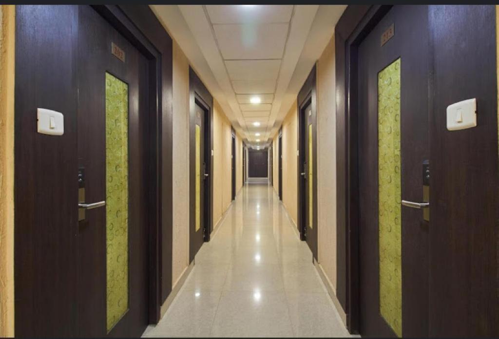 Ample Yard Hotel Chennai Luaran gambar