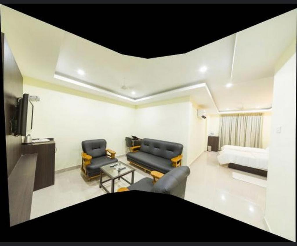 Ample Yard Hotel Chennai Luaran gambar